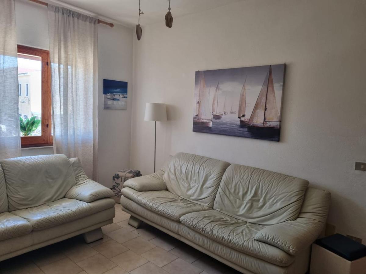 Al Centro Del Paese Villa ซานตา เตเรซา กัลลูรา ภายนอก รูปภาพ